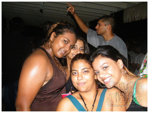 genx_cooler_party_oct11-055