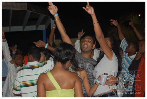 genx_thanksgiving_nov29-073