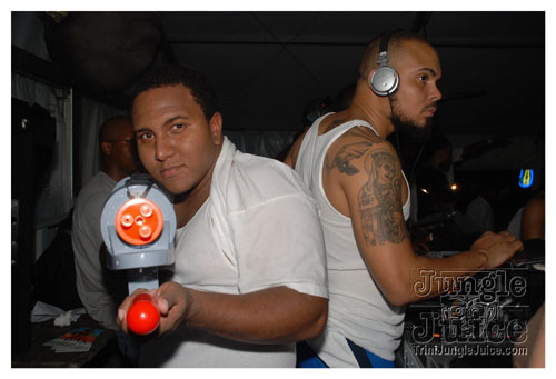 genx_wetfete_2008-004