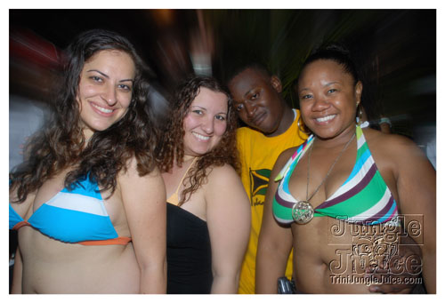 genx_wetfete_2008-113