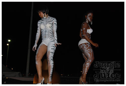 glow_barbados_2008-007