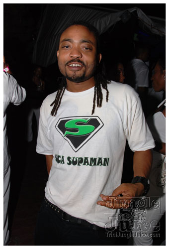 glow_barbados_2008-013