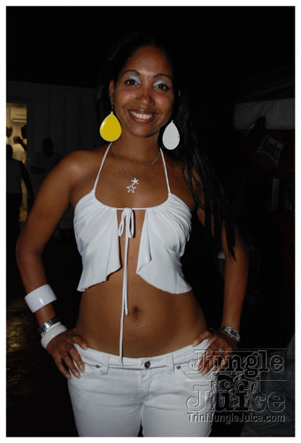 glow_barbados_2008-035