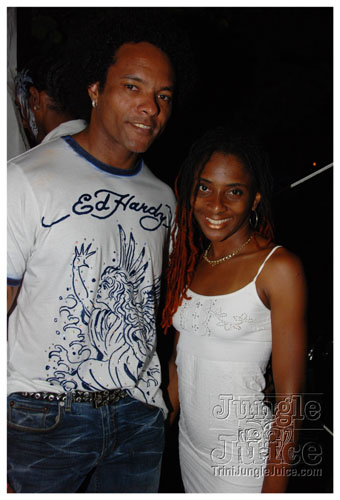 glow_barbados_2008-036