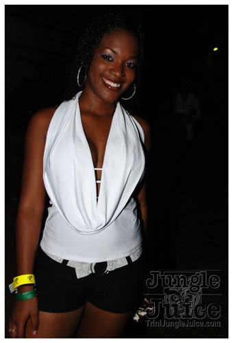 glow_barbados_2008-037