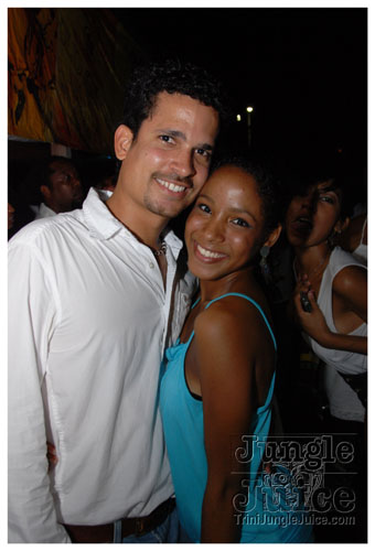 glow_barbados_2008-038