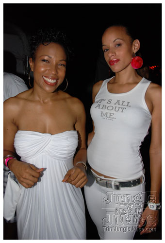 glow_barbados_2008-044