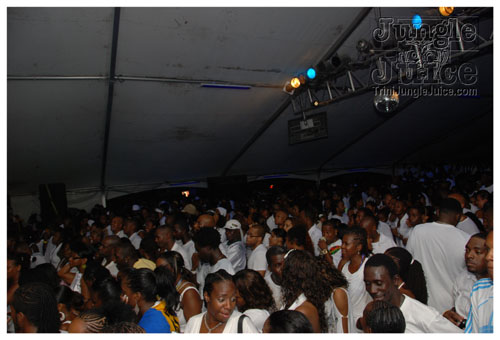 glow_barbados_2008-060