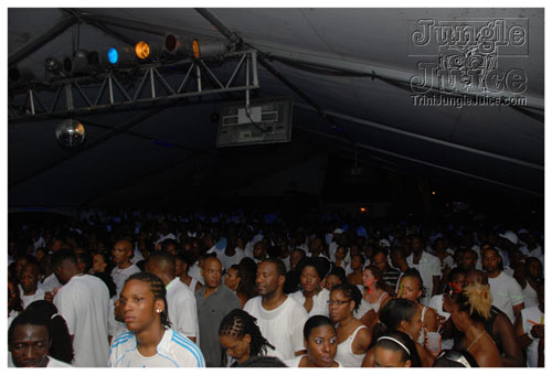 glow_barbados_2008-061