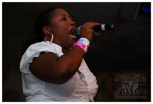 glow_barbados_2008-065