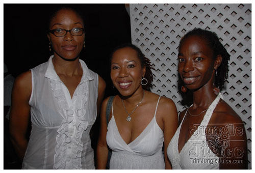 glow_barbados_2008-072