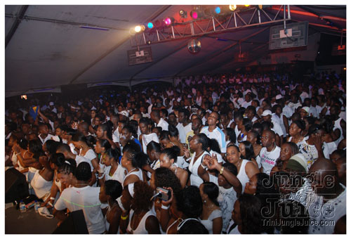 glow_barbados_2008-079