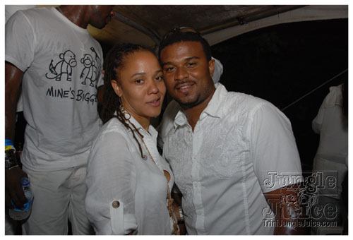 glow_barbados_2008-094