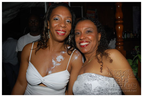 glow_barbados_2008-106