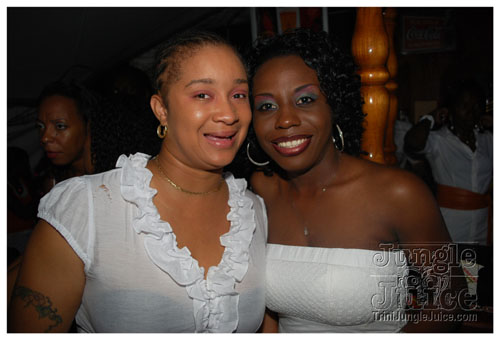 glow_barbados_2008-107