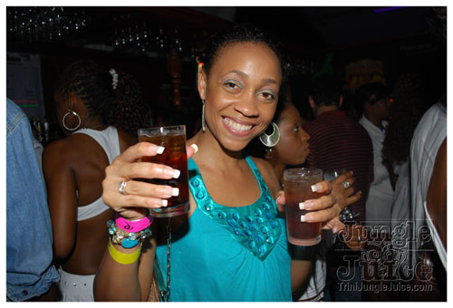 glow_barbados_2008-108