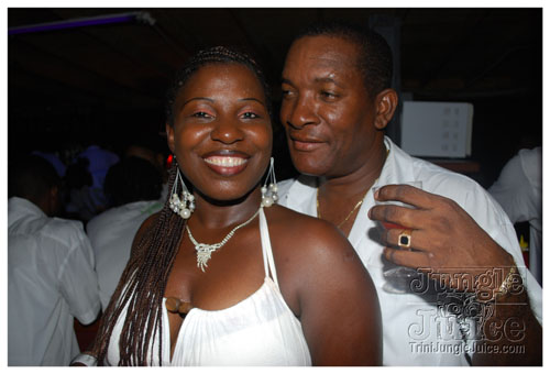 glow_barbados_2008-110