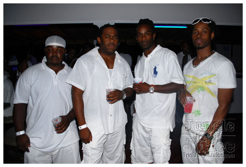 glow_barbados_2008-112