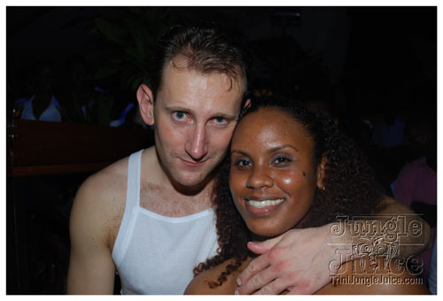 glow_barbados_2008-119