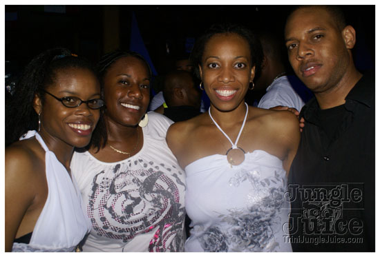 glow_orlando_2008-038