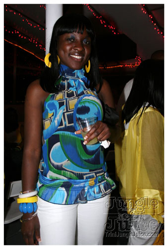 glow_touch_yellow_may24-001