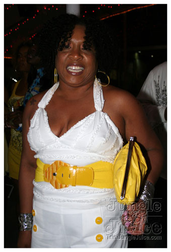 glow_touch_yellow_may24-006