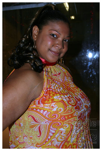 glow_touch_yellow_may24-012