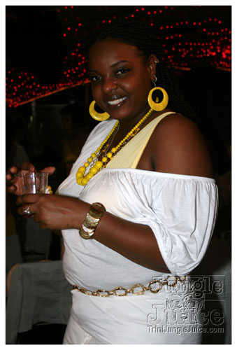 glow_touch_yellow_may24-031