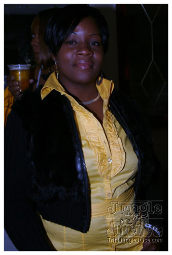 glow_touch_yellow_may24-037