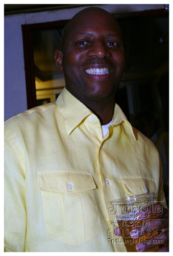 glow_touch_yellow_may24-047