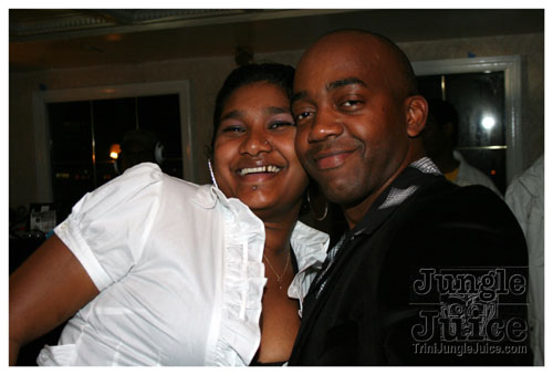 glow_touch_yellow_may24-051