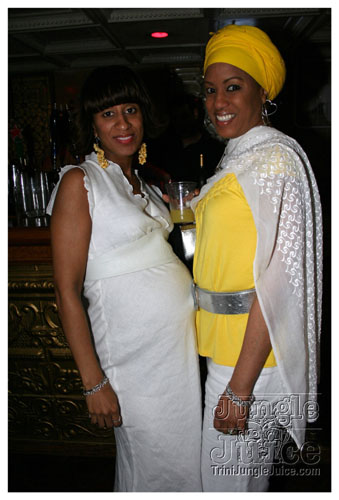 glow_touch_yellow_may24-065