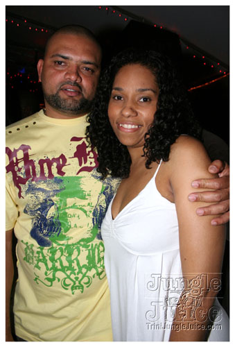 glow_touch_yellow_may24-093