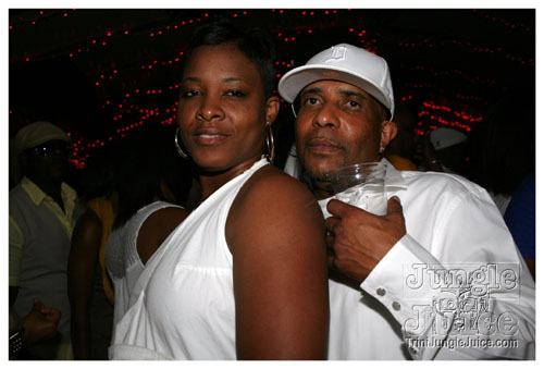 glow_touch_yellow_may24-095