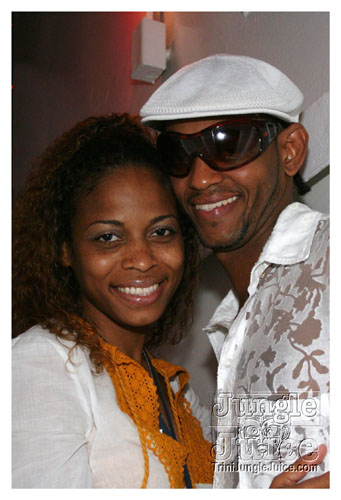 glow_touch_yellow_may24-098