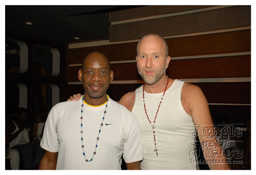 glow_trinidad-2008-049