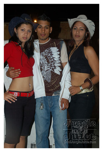 gyal_farm_2008-004