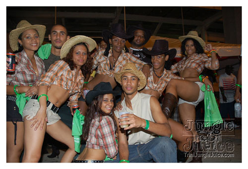 gyal_farm_2008-026