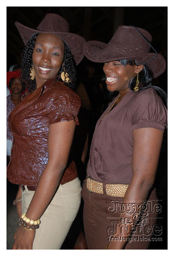 gyal_farm_2008-033