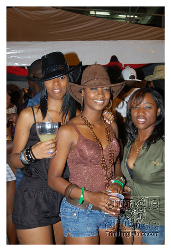 gyal_farm_2008-078