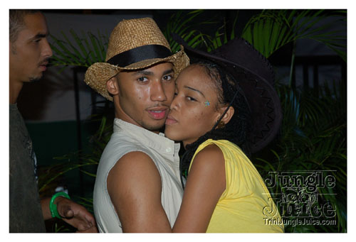 gyal_farm_2008-092