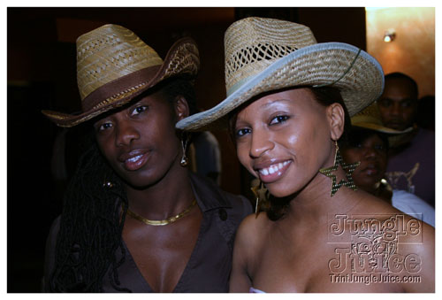 gyal_farm_ny_apr08-009