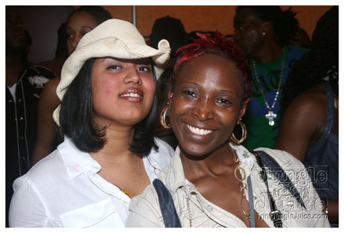 gyal_farm_ny_apr08-028