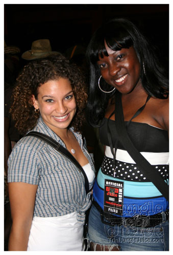 gyal_farm_ny_apr08-031