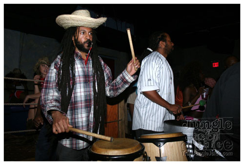 gyal_farm_ny_apr08-037