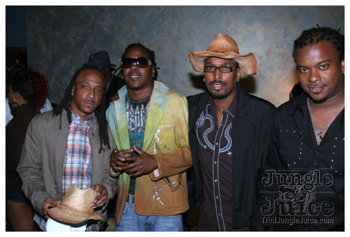 gyal_farm_ny_apr08-072