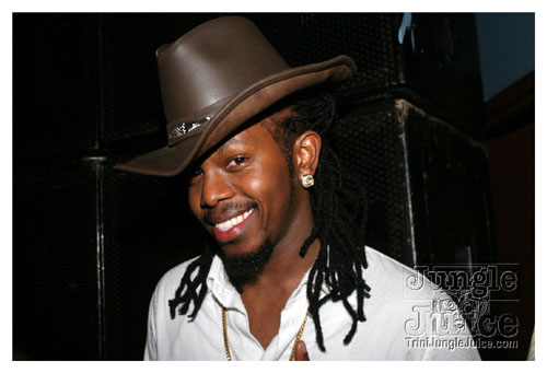 gyal_farm_ny_apr08-096