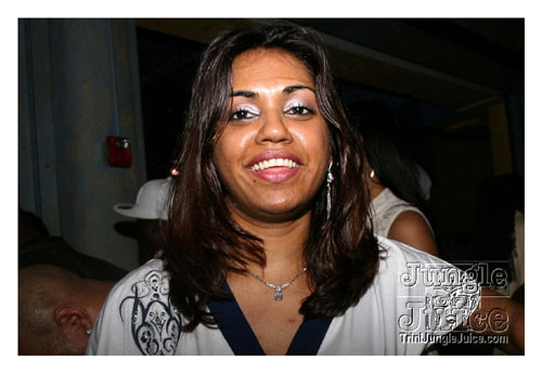 gyal_farm_ny_apr08-098