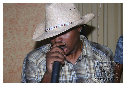 gyal_farm_ny_apr08-123