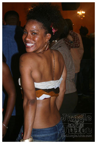 gyal_farm_ny_apr08-140